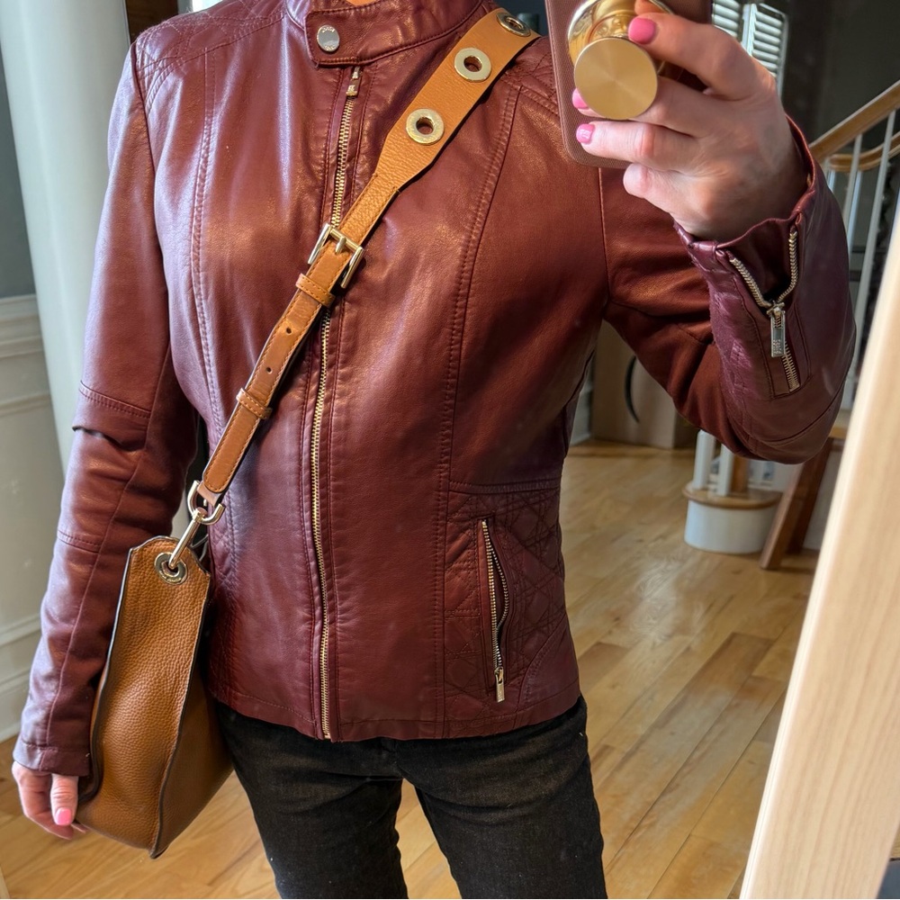 Michael Kors Boho Quiet Luxury Sullivan Leather Crossbody Luggage Brown (GUC) - Picture 4 of 15